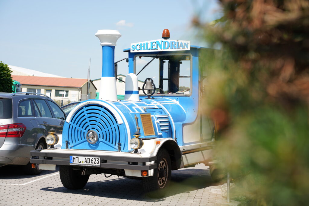 Rückblick auf unser 2. Begegnungs- und Tanzcafé – Gemeinsam unterwegs mit dem Schlendrian 🚂☀️